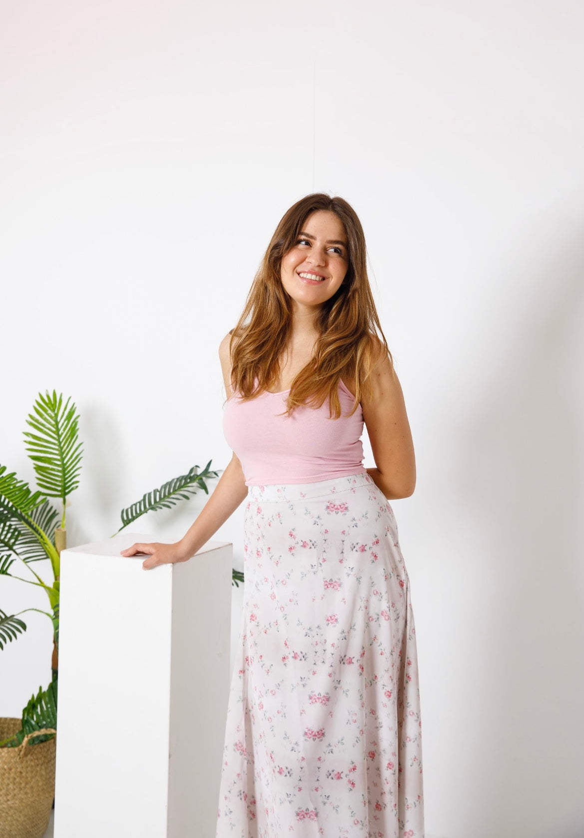 Rosy petals skirt