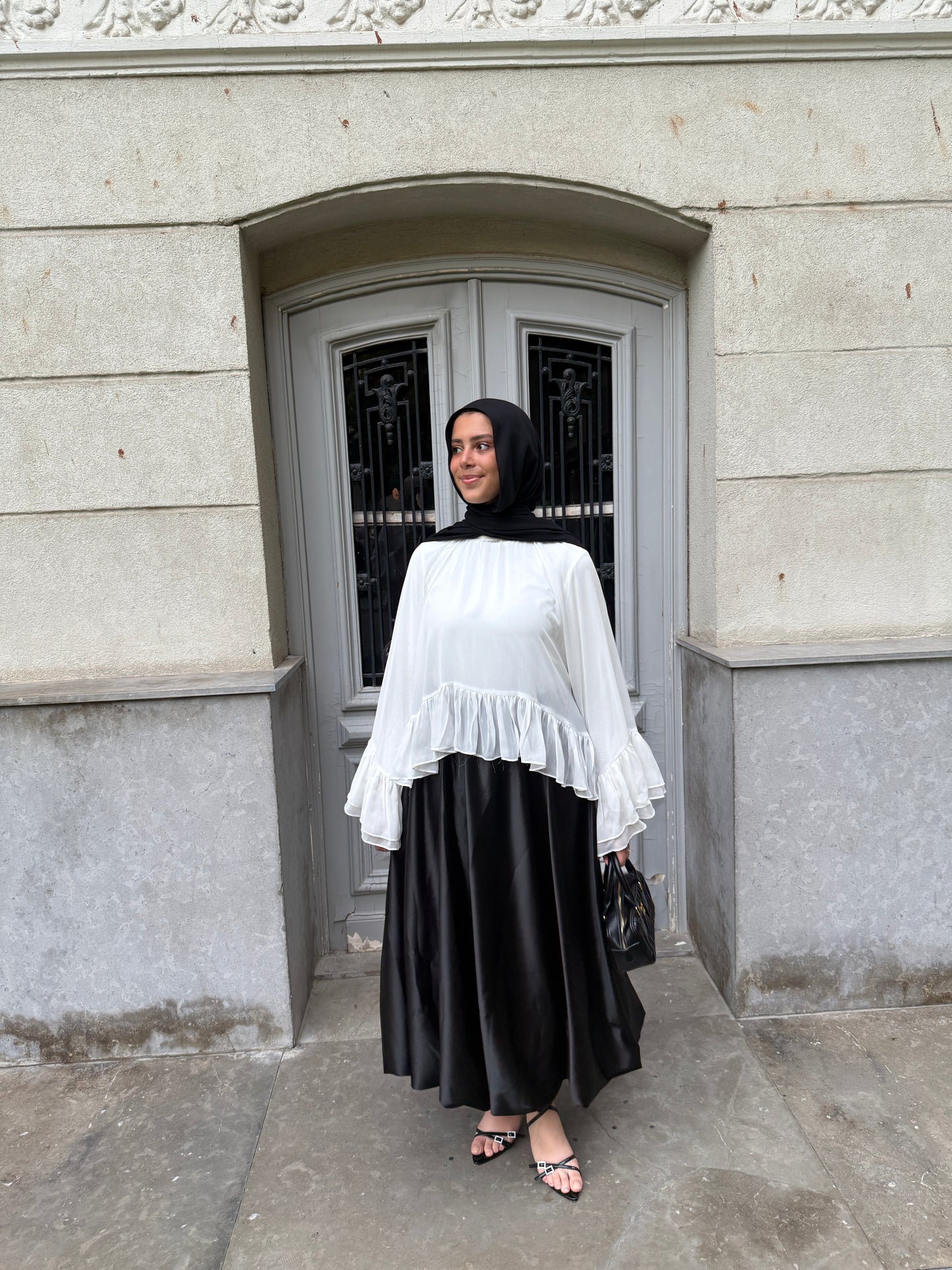 Flounced chiffon blouse with a cotton lining