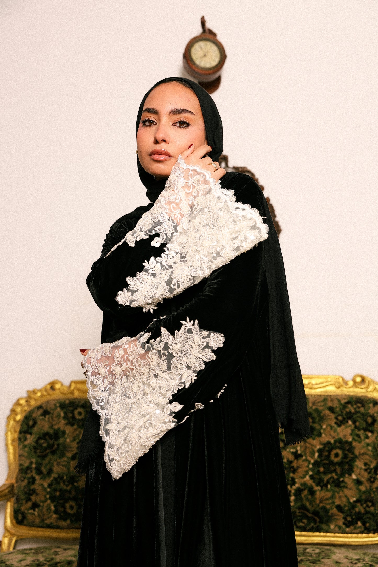 Velvet abaya